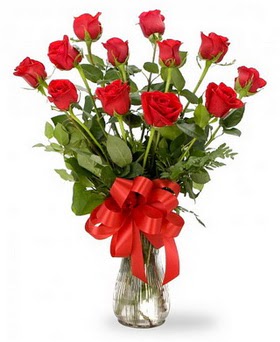  Tunceli online çiçekçi , çiçek siparişi  12 adet kırmızı güllerden vazo tanzimi