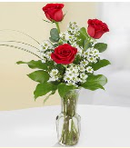 Vazo içerisinde 3 adet kırmızı gül  Tunceli yurtiçi ve yurtdışı çiçek siparişi 