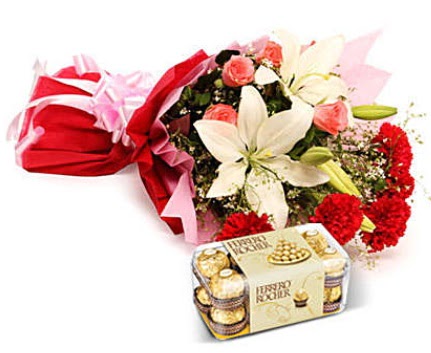 Karışık buket ve kutu çikolata  Tunceli online çiçekçi , çiçek siparişi 